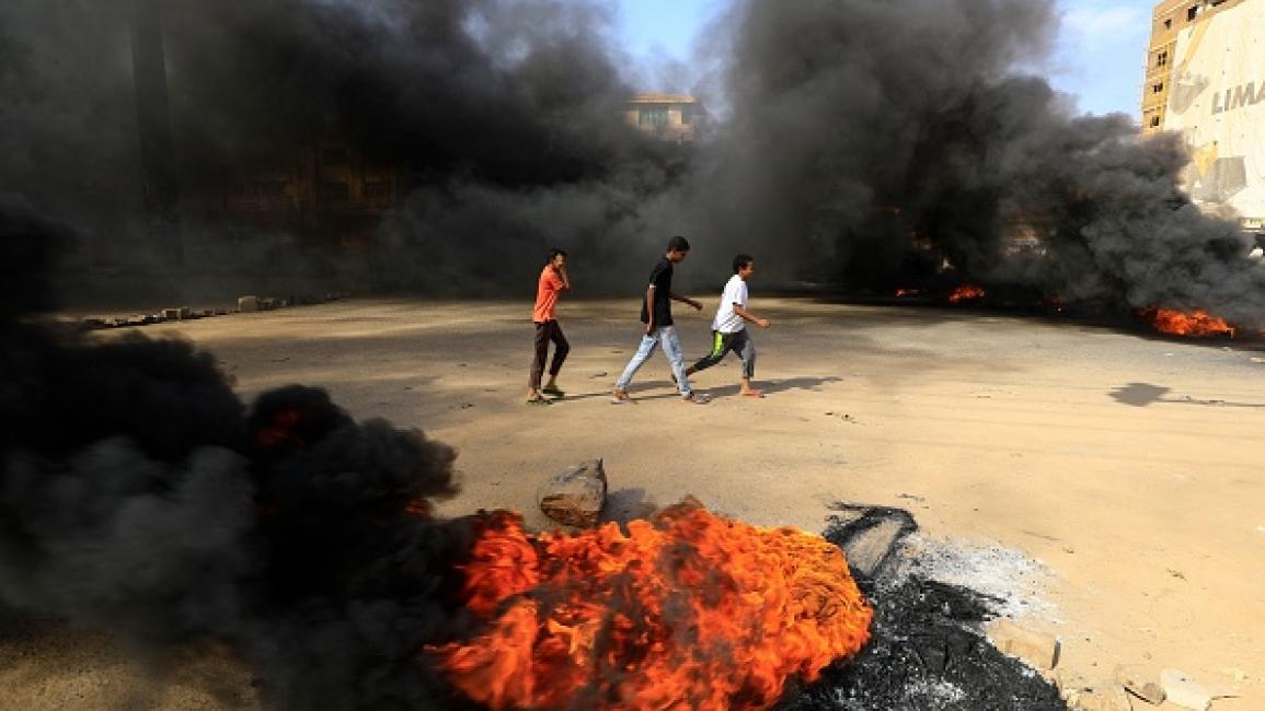 تظاهرات رفضاً للانقلاب في السودان (فرانس برس)