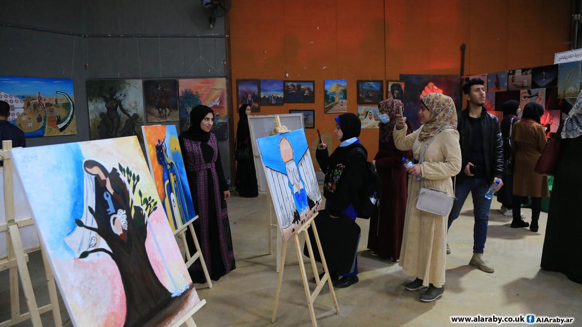 شارك فيه نحو 30 فناناً (عبد الحكيم أبو رياش/العربي الجديد)