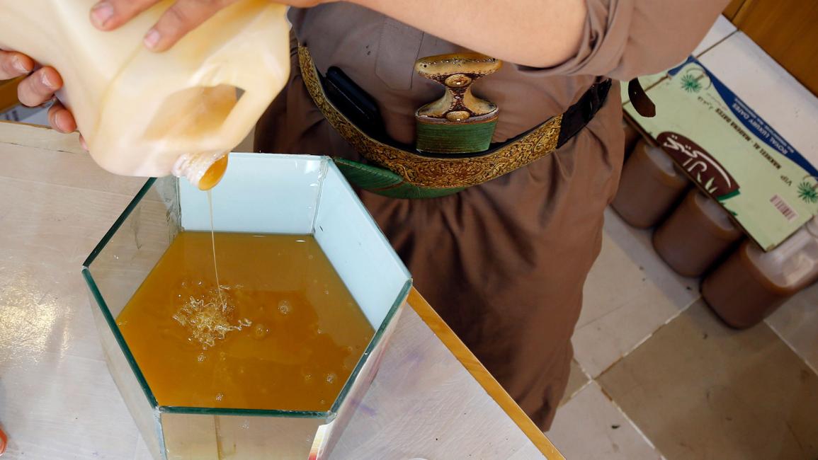 "الذهب السائل" اليمني.. ثروة وطنية مهددة بالنضوب بسبب الحرب