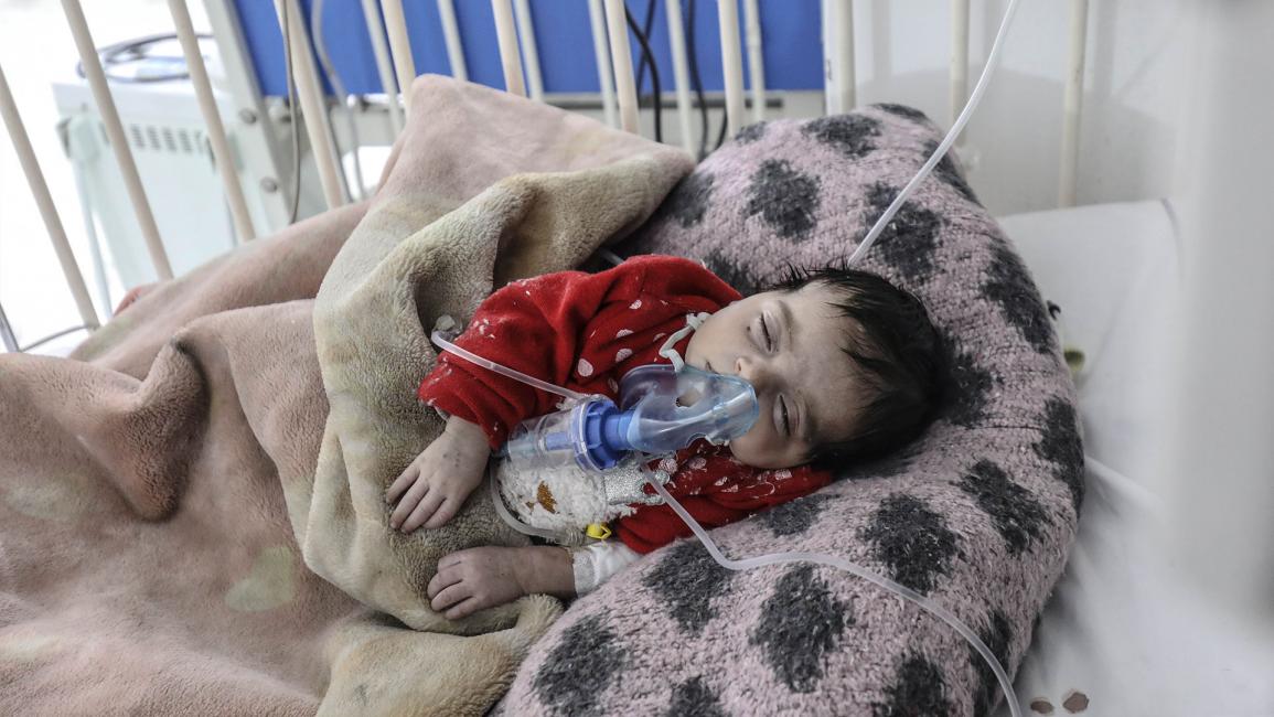 نقص المساعدات يحرم الآلاف من الرعاية الصحية شمال غربي سورية