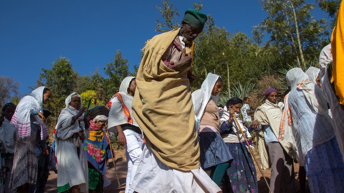  مهرجان إيريشا في إثيوبيا عام 2016:  لقي ما لا يقل عن 52 شخصاً حتفهم وفق السلطات الإثيوبية - 100 على الأقل وفق المعارضة - خلال تدافع في بيشوفتو (50 كم جنوب شرق أديس أبابا)، بعد اشتباكات مع الشرطة أثناء مهرجان إيريشا التقليدي الذي تقيمه إثنية أورومو في نهاية موسم الأمطار (إريك لافورج/Getty)
