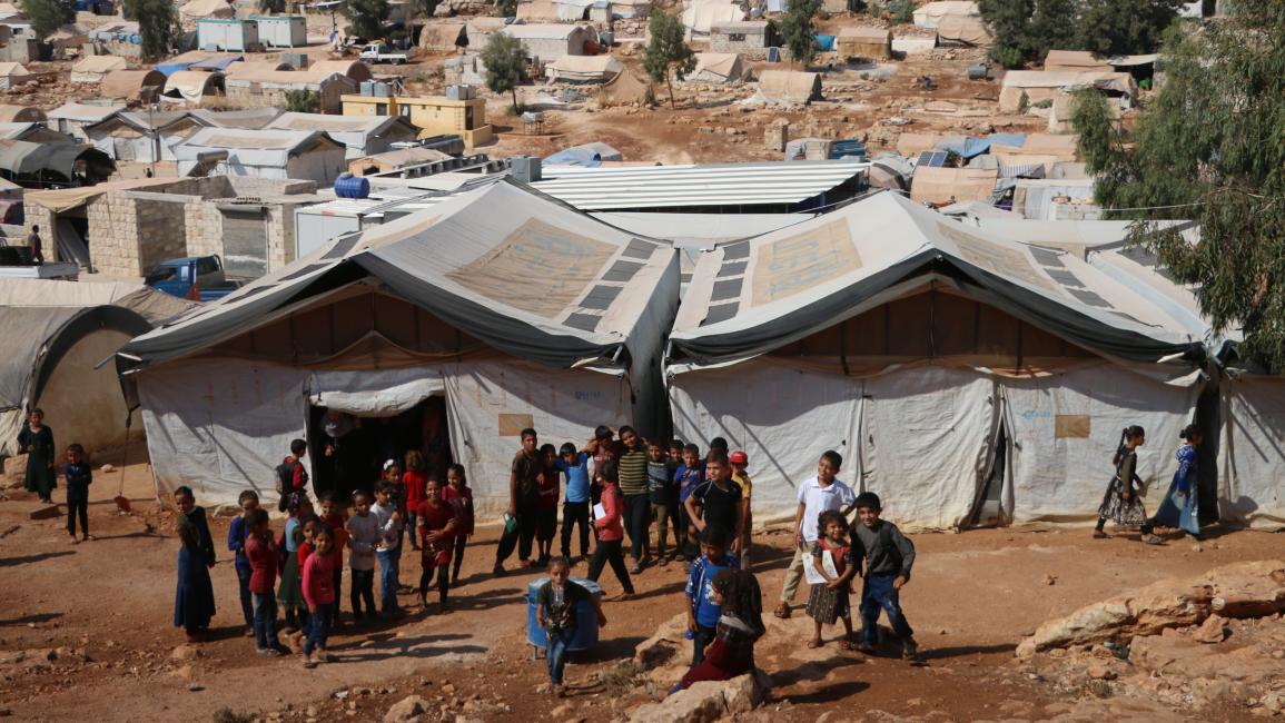 مدرسة مخيم النزوح خيمة أيضا (عبد الرحمن جلوي/فرانس برس)