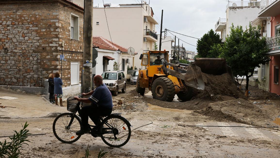 اليونان تواجه من جديد الفيضانات مع العاصفة "إلياس"