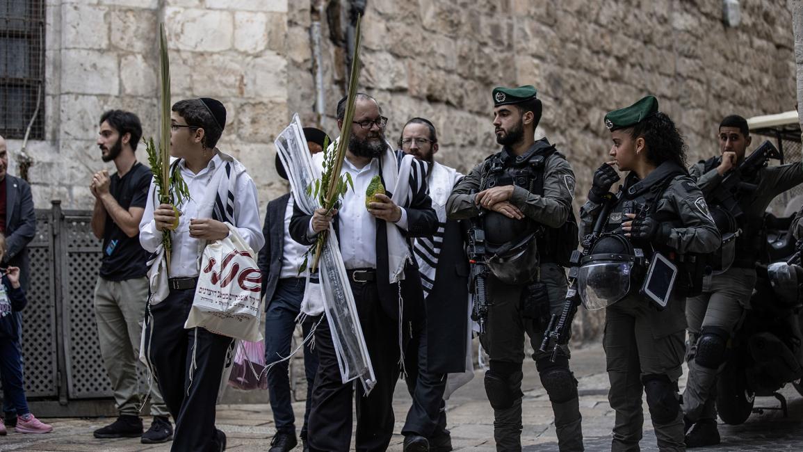 اقتحم المستوطنون المسجد الأقصى بمدينة القدس الشرقية في خامس أيام "عيد العرش" اليهودي (مصطفى الخروف/الأناضول)