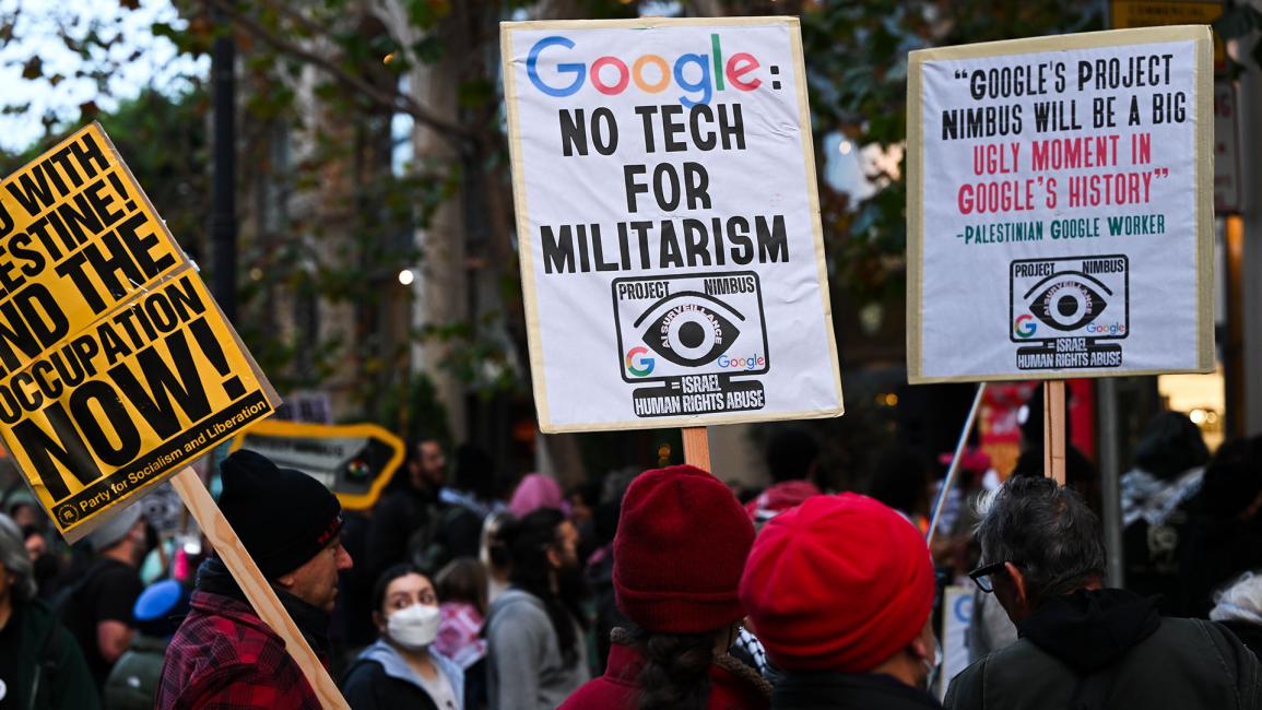 اتهم المتظاهرون "غوغل" بتوفير تكنولوجيا تساعد الأجهزة الأمنية الإسرائيلية في ارتكاب انتهاكات (تيفون كوسكون/Getty)