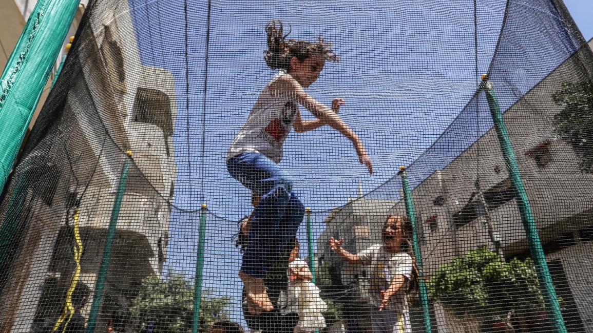 أطفال غزة يبحثون عن فسحة أمل ولعب خلال العيد