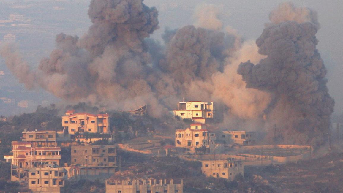 قصف جوّي إسرائيلي على قرية عيتا الشعب في لبنان (فرانس برس 1/8/ 2006)