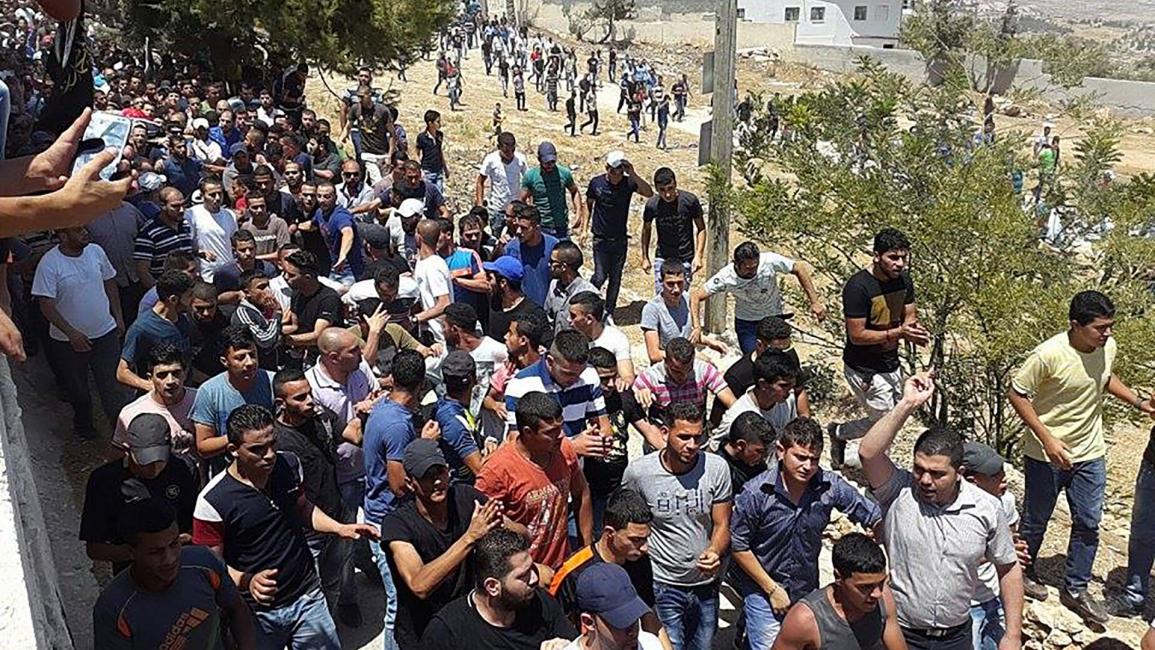 الآلاف يشيعون الشهيد الكسبة شمالي القدس 