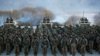 جيش التحرير الشعبي الصيني خلال تدريب عسكري شمال غربي الصين، 4 يناير 2021 (Getty)