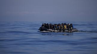 قارب مهاجرين غير نظاميين في بحر المانش - 6 مارس 2024 (دان كيتوود/ Getty)