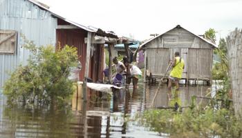 فيضانات في مدغشقر (إيلي سيرجيو/فرانس برس)
