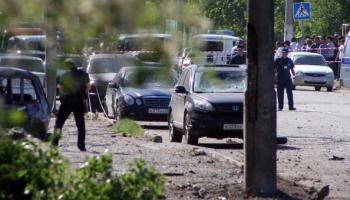 الشرطة الروسية في موقع انفجار بداغستان 20 مايو 2013 (Getty)