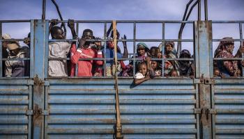 نازحون سودانيون يتجهون لجنوب السودان، الرنك 13 فبراير 2024 (لويس تاتو/فرانس برس)