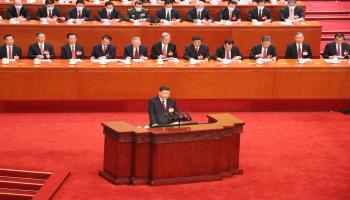 شي جين بينغ يتحدث في مؤتمر الحزب الشيوعي الصيني العشرين في قاعة الشعب الكبرى في بكين(16/10/2022/لأناضول)