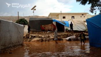 عاصفة مطرية تضرب مخيمات شمالي سورية