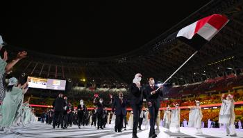 رفعت بعثة منتخب مصر علم بلدها في أولمبياد طوكيو، 23 يوليو 2021 (ماتياس هانغست/Getty)