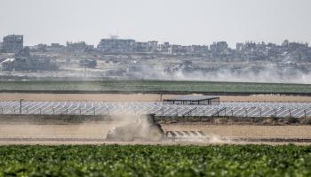 مزارعون إسرائيليون في ناحال عوز