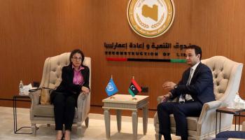 ستيفاني خوري خلال لقاء مع بلقاسم حفتر من صندوق إعادة إعمار شرق ليبيا، 6 يونيو 2024 (Getty)