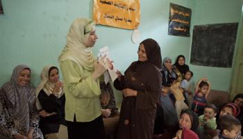نساء وتوعية حول الحمل والإنجاب في مصر - مجتمع