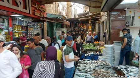 تكفي الرواتب الفلسطينيين بالكاد والبيوت أسرار (العربي الجديد)