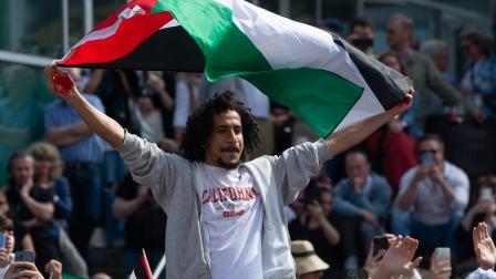 مؤيدون لفلسطين في ألمانيا (ينغ تانغ/ Getty)