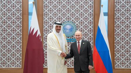 أمير قطر يلتقي بوتين على هامش قمة شنغهاي في أستانة، 4 يوليو 2024 (قنا)