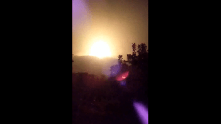 قصف إسرائيلي على بانياس في الساحل السوري 9/7/2024 (لقطة شاشة من فيديو متداول للقصف)