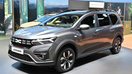 Dacia Jogger في معرض جنيف للسيارات، 26 فبراير 2024 (جون كيبل/ Getty)