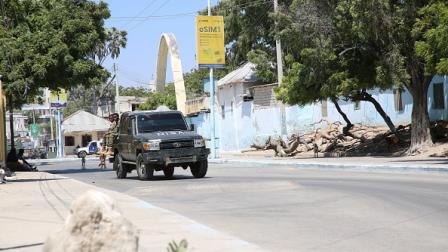 قوات الجيش الصومالي بعد هجوم في مقديشو، 15 مارس 2024 (محمد محي الدين/الأناضول)