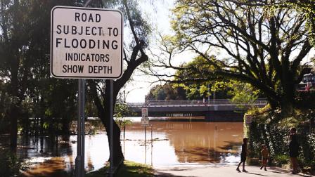 غمرت مياه الفيضانات نهر هاوكيسبيري في سيدني، في 7 إبريل 2024 (Getty)