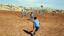 فلسطينيون يتلقون تعليمهم على أطلال مدرسة بالقدس هدمتها إسرائيل